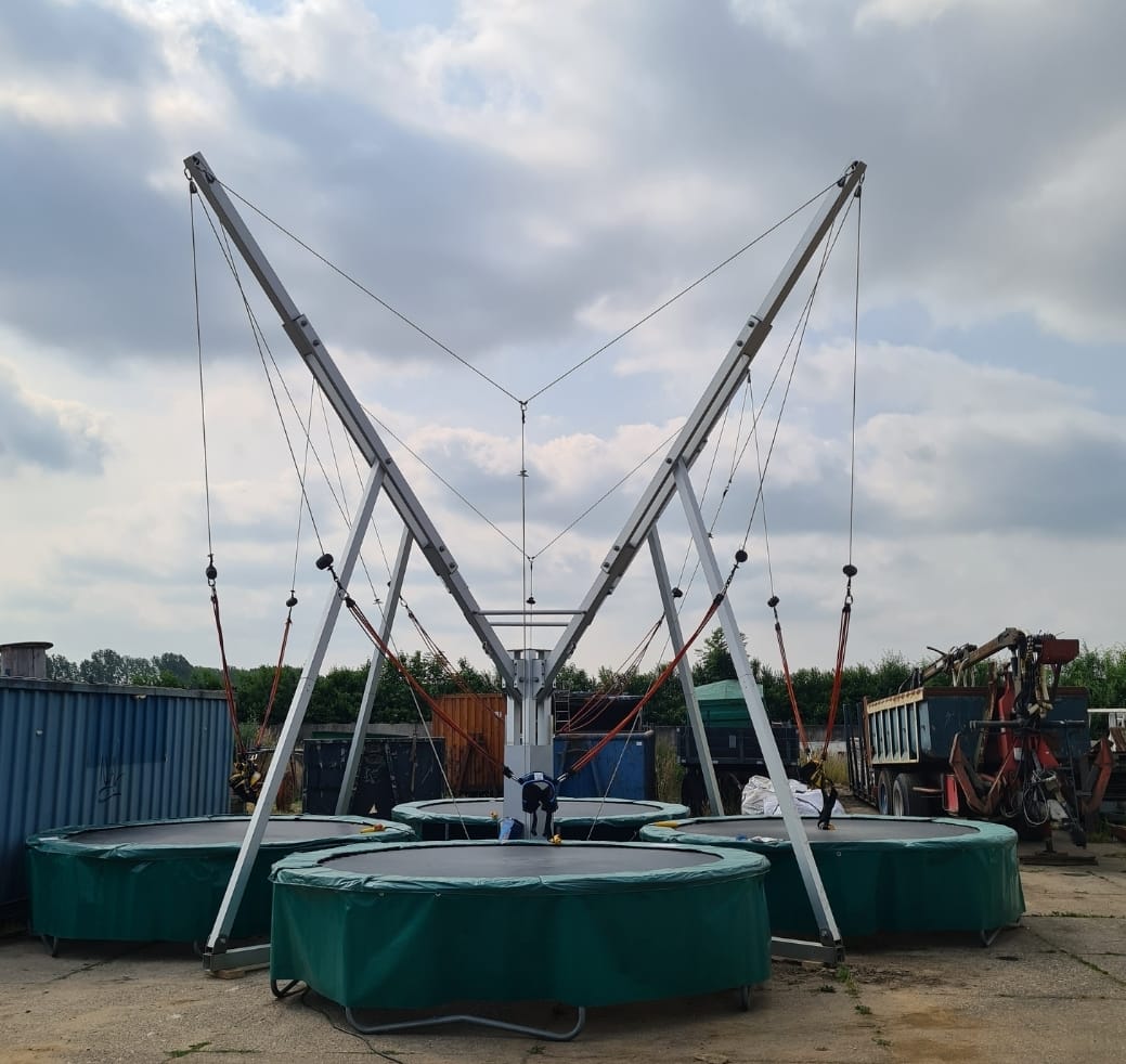 XL bungee trampoline